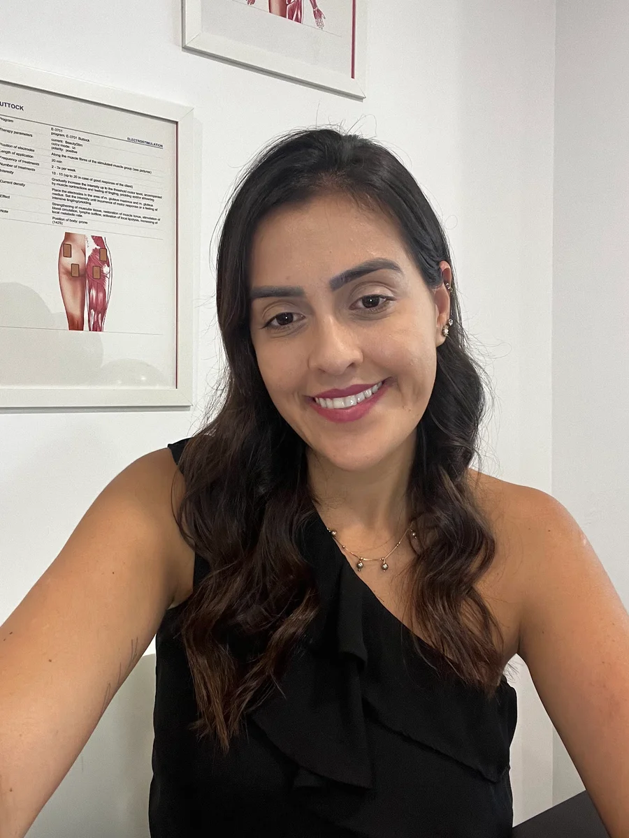 Fisioterapeuta Lorrany Silva — Physiotherapists em Lisbon — 2
