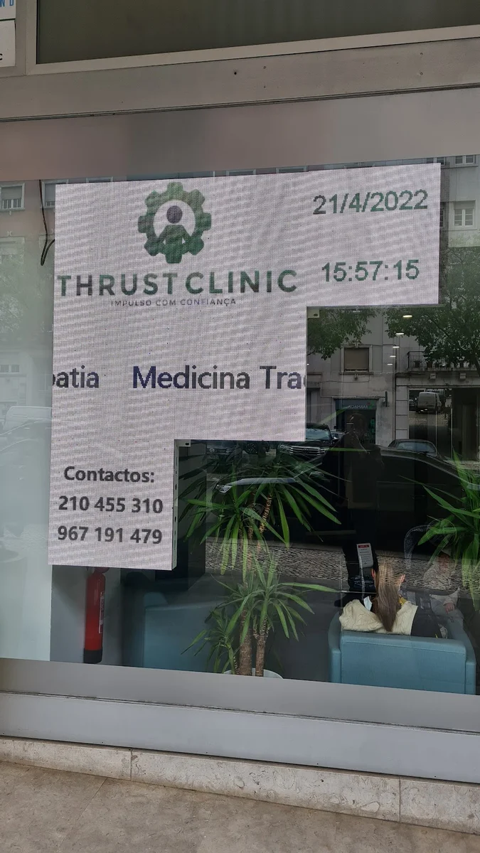 Thrust Clinic — Osteopathen, Physiotherapeuten em Lissabon — 3