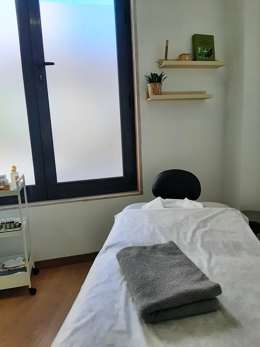 Clínica Herbs & Needles, Medicina Tradicional Chinesa e Osteopatia — Osteopaths em Lisbon — 3