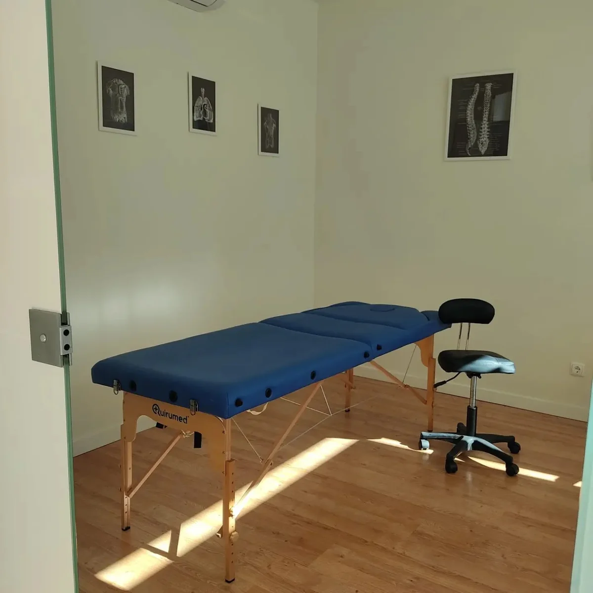Clínica OsteoIzi — Osteopaths em Lisbon — 2